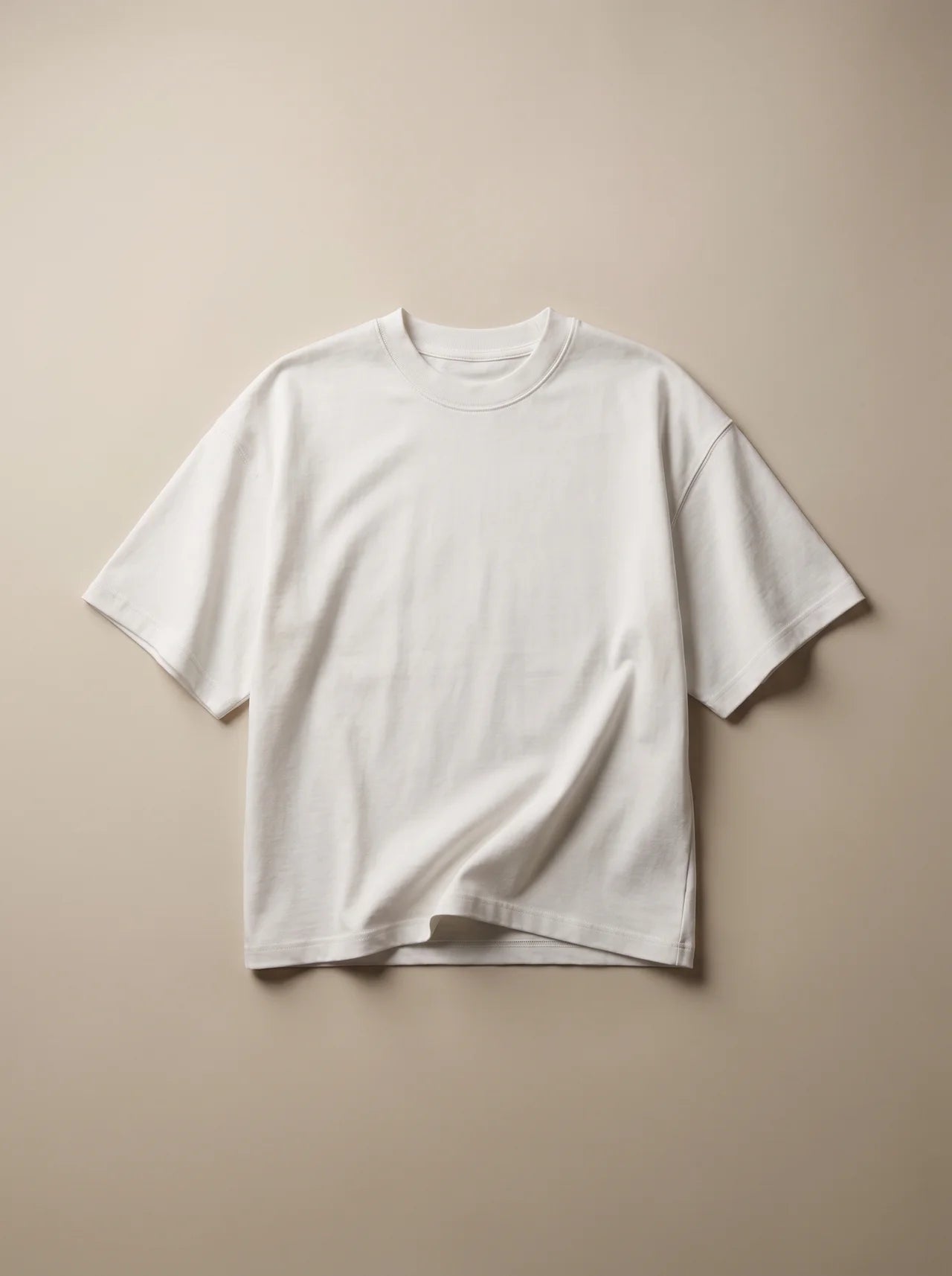 BOXY FIT T-SHIRT — WHITE