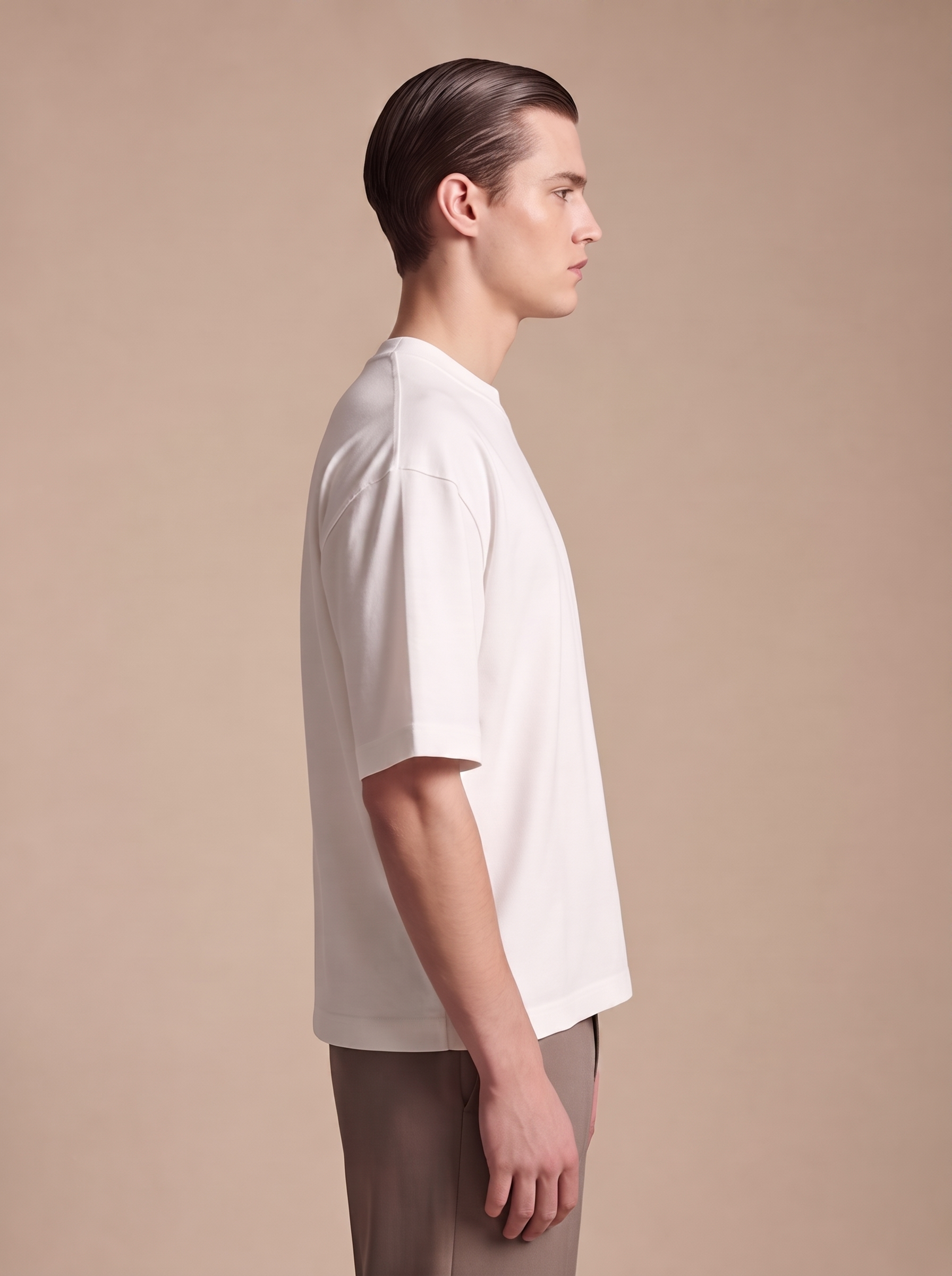 BOXY FIT T-SHIRT — WHITE